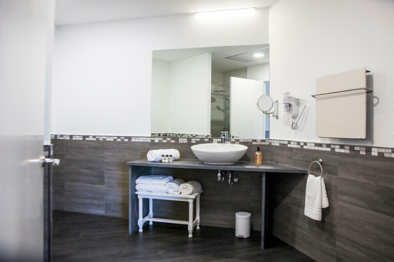 The Rock Suites & Spa Congosto ภายนอก รูปภาพ